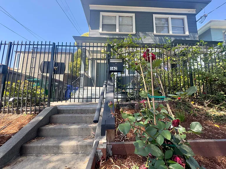 862 37th St — Photo 4