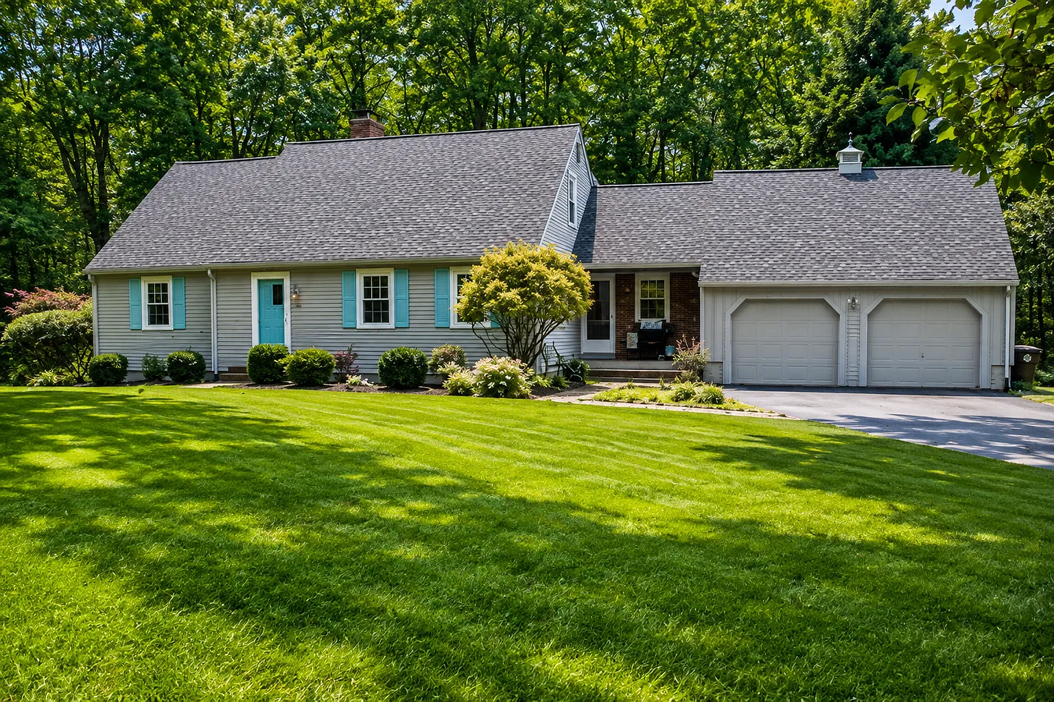 4 bed, 2165 sqft, $4,550 — Photo 1