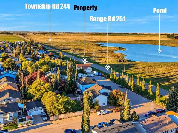 106 N Strathaven Bay, Strathmore, AB T1P 1M2