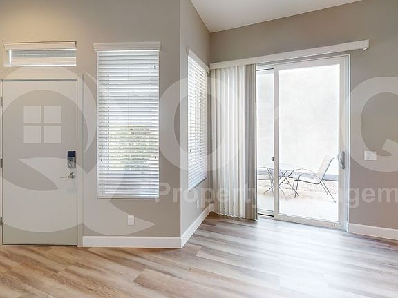 4th image of 865 E Park Modern Dr
