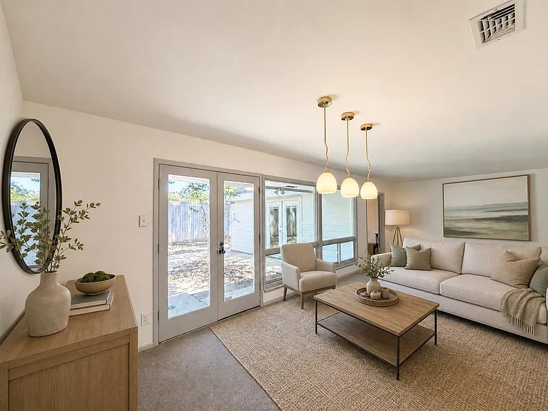 3401 Hanover Ln — Photo 5