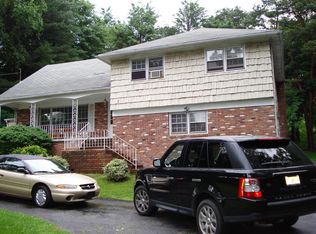 136 E Rocks Rd, Norwalk, CT 06851