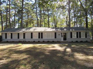 1627 Pine Ridge Pl, Jackson, MS 39211