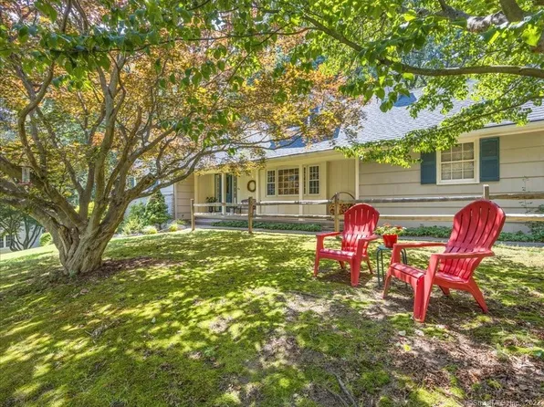 89 Rangely Drive, Trumbull, CT 06611