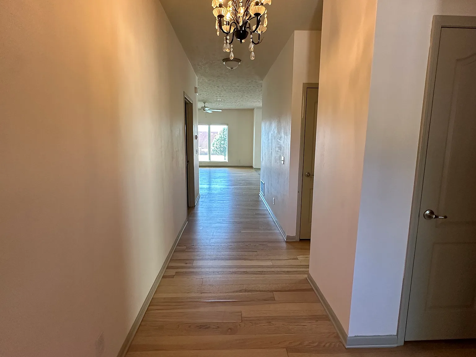 4 bed, 2966 sqft, $2,500 — Photo 4