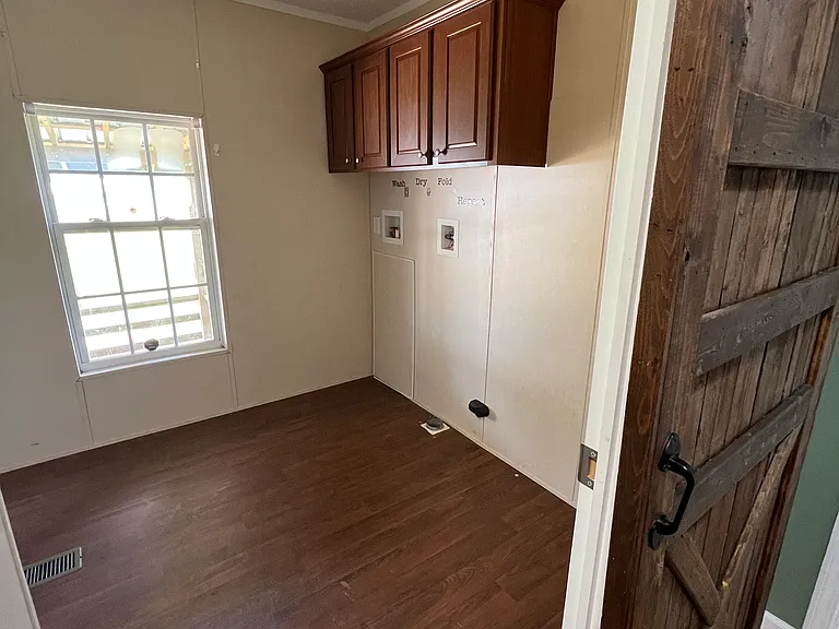 722 Old Flatwood Rd — Photo 4