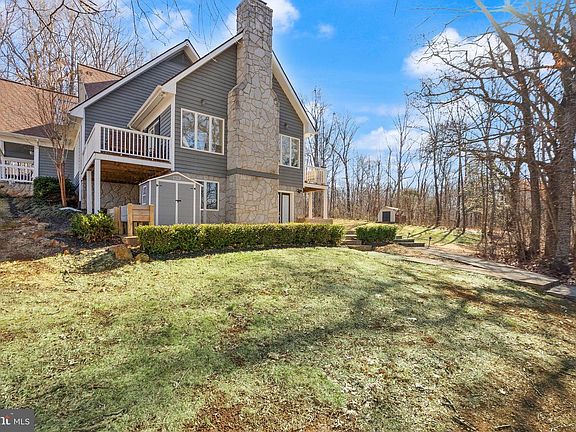 4th image of 8089 Moormont Rd