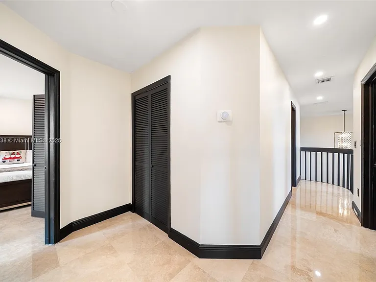 5424 SW 154th Pl — Photo 29