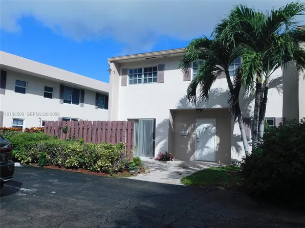 2741 S Palm Aire Dr #2741, Pompano Beach, FL 33069