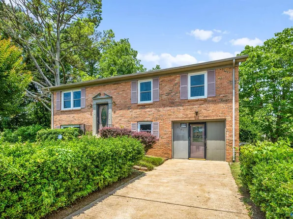 6101 Belgrade Dr NW, Huntsville, AL 35810