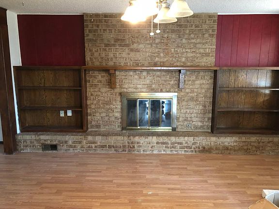 2nd image of 3508 SE 48th St