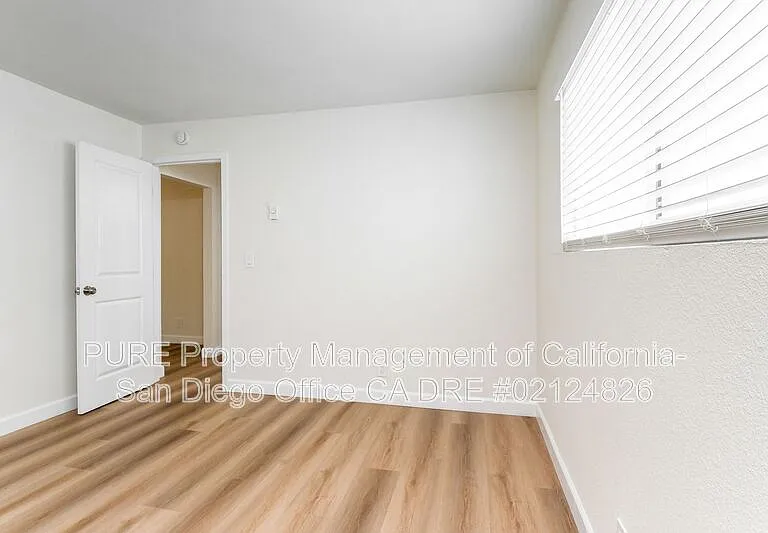 4378 Campus Ave #3 — Photo 10