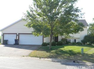 18431 Everest Cir, Farmington, MN 55024