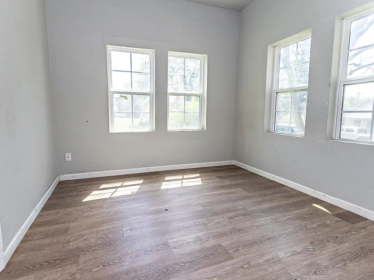 303 N Cleveland Ave — Photo 18