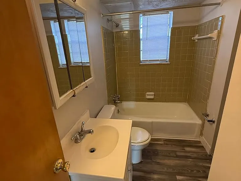 Meadow Creek Apartments — Photo 7