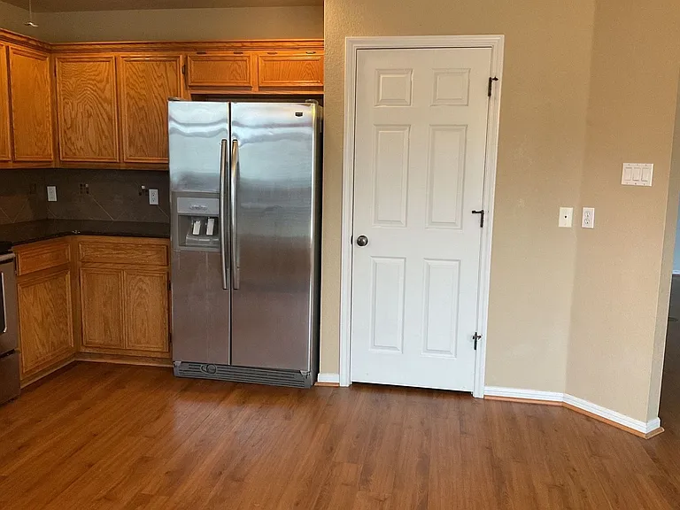 3508 Lauren St — Photo 9