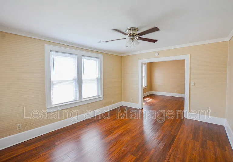 2041 Groveland Ave — Photo 3