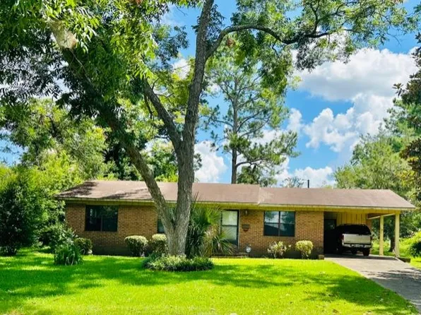 506 W Chattahoochee St, Fitzgerald, GA 31750