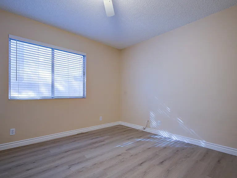 3134 Laurel Ave — Photo 14