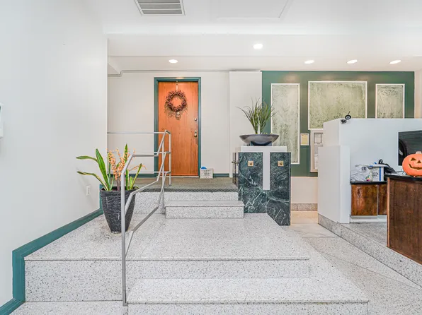 310 Hylan Boulevard image 1 of 19