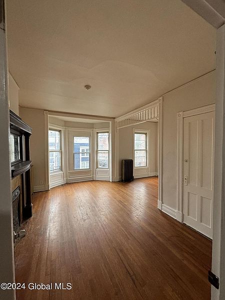 5th image of 273 2nd Street
