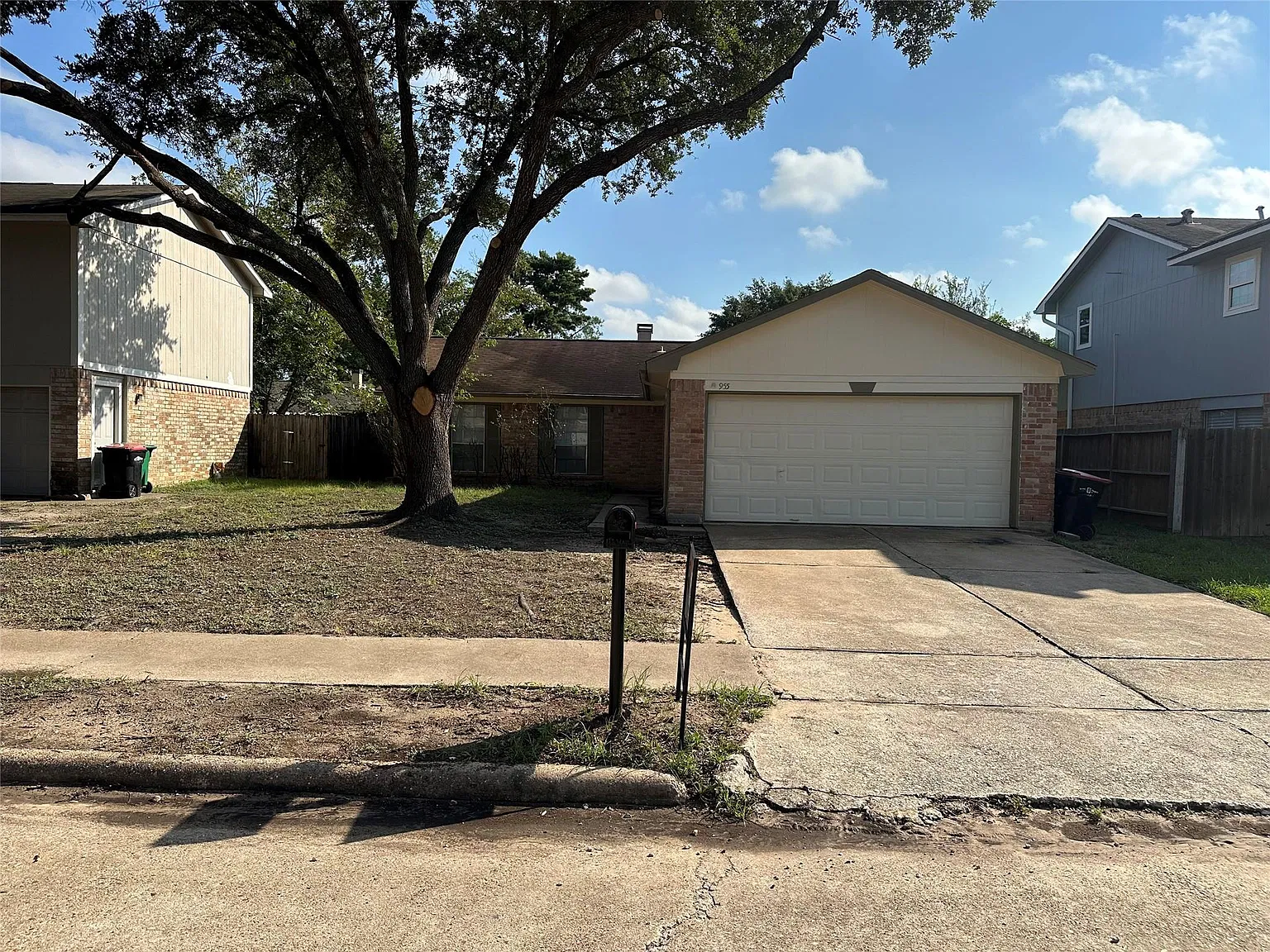 3 bed, 2.0 bath, 1381 sqft, $1,850 — Photo 1