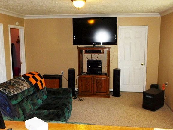 5th image of 133 Arlene Dr