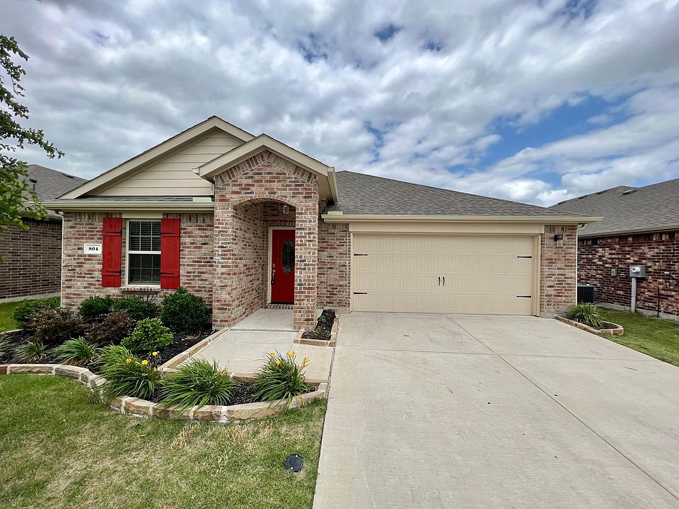 1st image of 804 Meadow Wood Ln