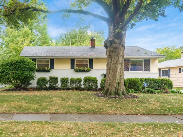 385 E Clearview Ave, Worthington, OH 43085