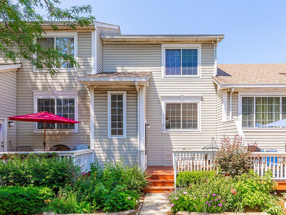 1st image of 313 Fieldstone Ct #313