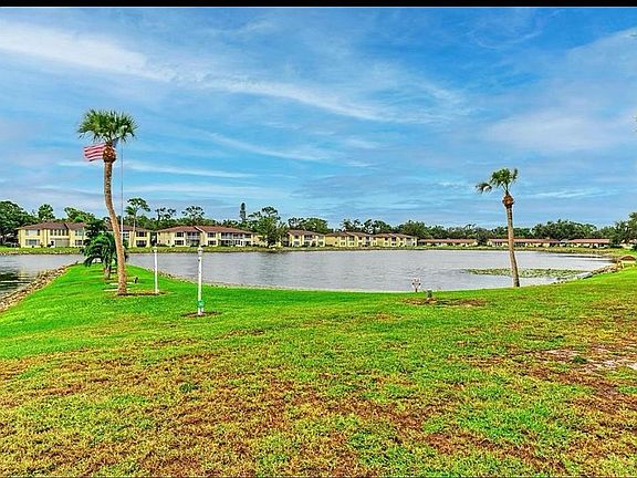Beautiful Waterfront Home!!