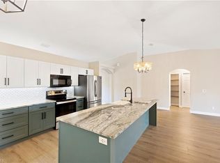 3220 24th Ave NE, Naples, FL 34120