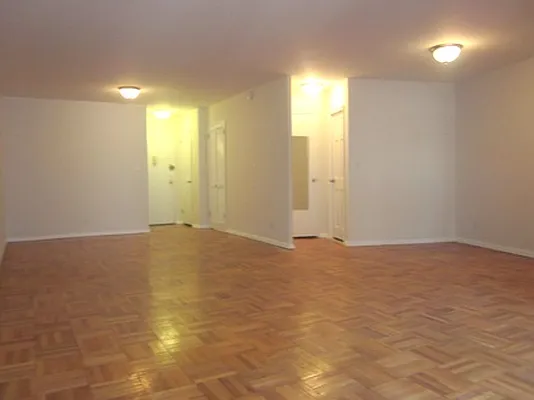 Rented by Metropolitan Equities | media 19