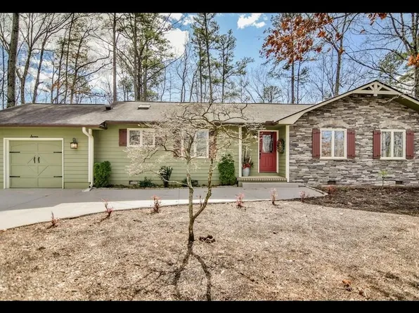 7 Commodore Dr, Salem, SC 29676