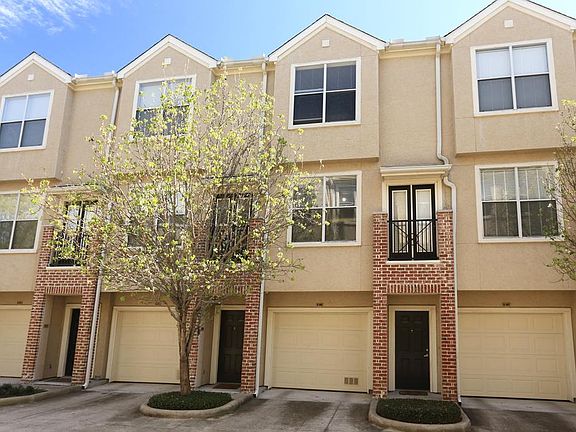 Front of Townhome