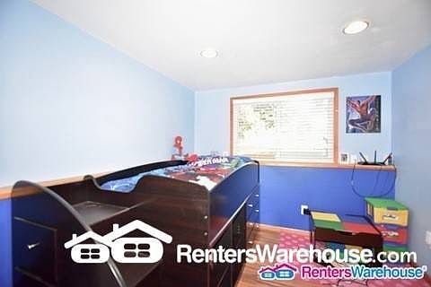 5th image of 13743 Yosemite Ave S