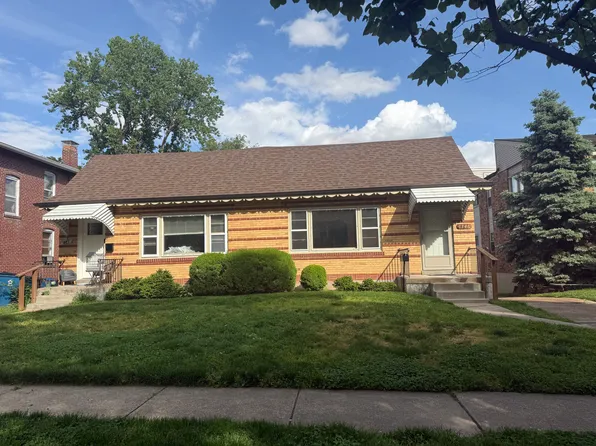 1146 Moorlands Dr #A, Saint Louis, MO 63117