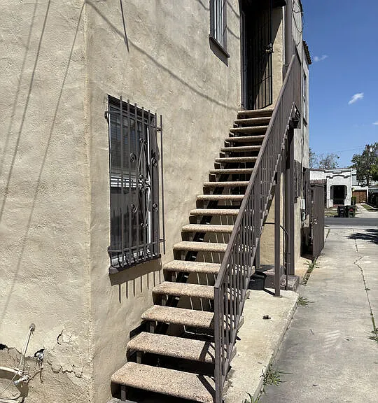1052 W 60th Pl — Photo 7