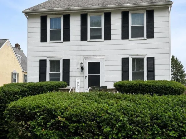 218 E 2nd St, Avondale, PA 19311