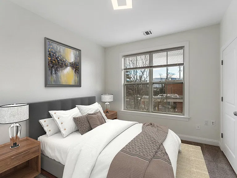 Park Square Apartments — Photo 19