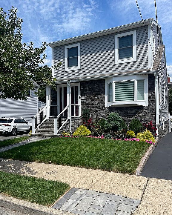 1st image of 214 Brighton Ave