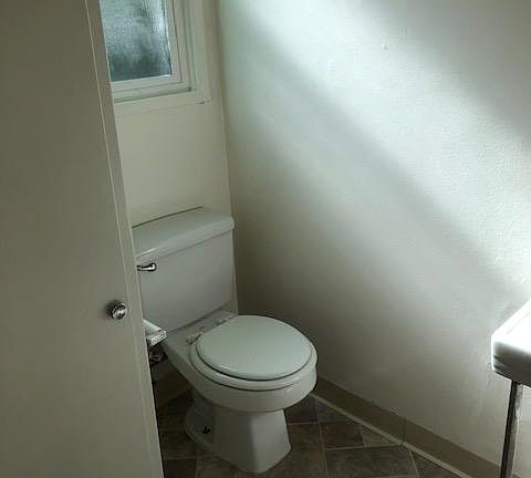 3rd image of 1744 N Allen Ave