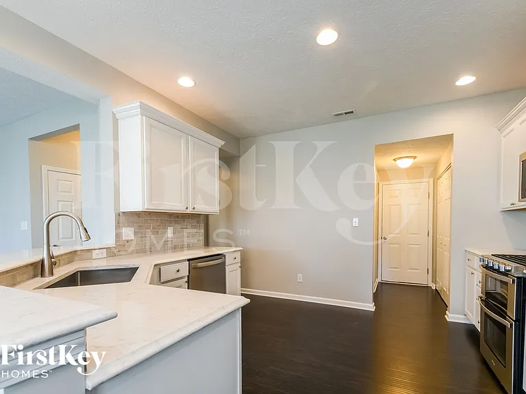 5770 Pebblebrooke Rd — Photo 9