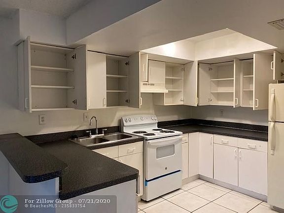 4th image of 44 Ann Lee Ln
