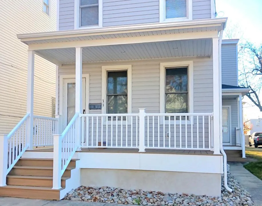 33 S Lafayette Ave