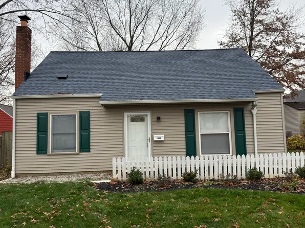 1994 Tudor St, Cuyahoga Falls, OH 44221