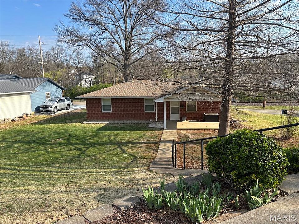 1st image of 510 Rose Ln