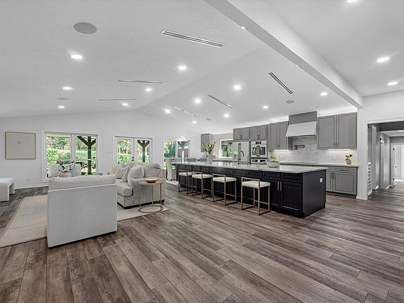 3rd image of 23027 Lutheran Church Rd