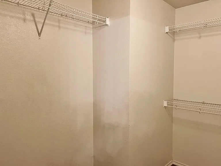 820 Wrigley Dr — Photo 25