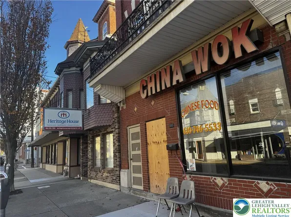 109 S Main St, Nazareth, PA 18064